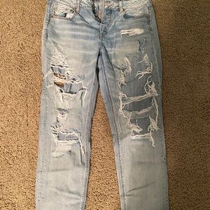 American Eagle Mom Jeans